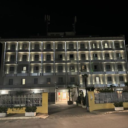 Hotel Vittoria Rosarno Esterno foto